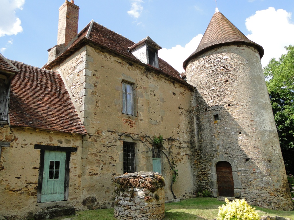 13th century manor for sale in the BERRY | Terres & Demeures de France